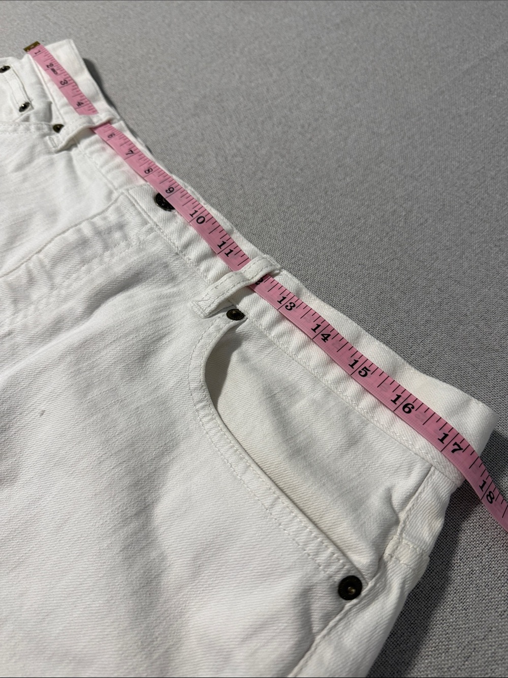Ralph Lauren White Denim Mini Skirt Size 10. - Picture 8 of 12